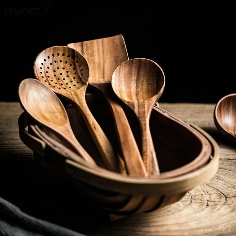 Wooden Kitchen Utensil Set – Nordic Design for Cooking and Serving