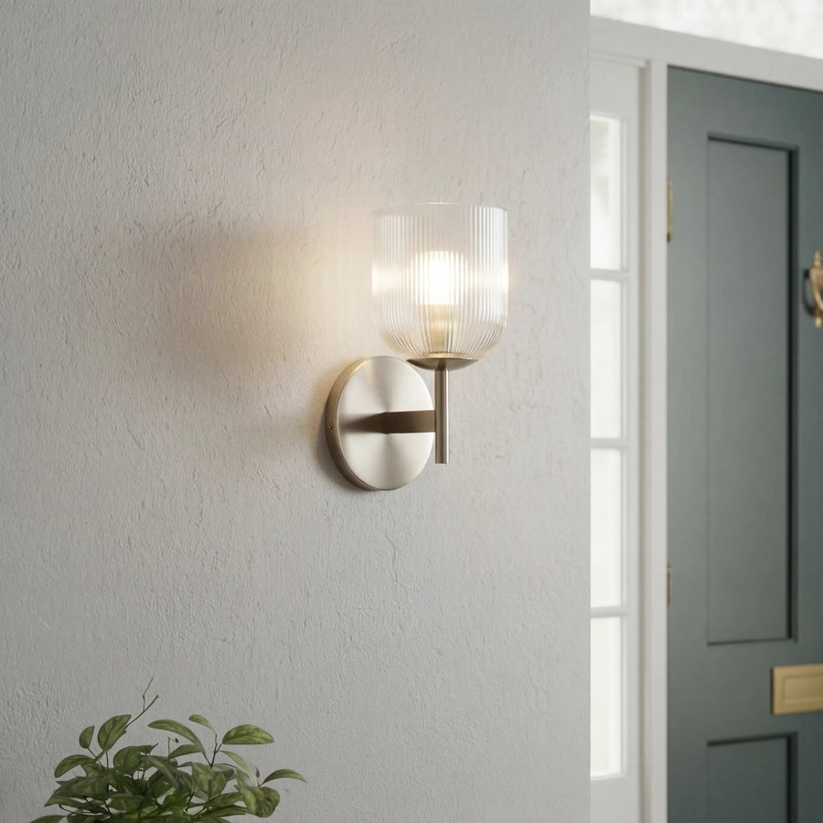 Vintage Ribbed Glass Wall Light – Elegant Brass Details for Living Rooms