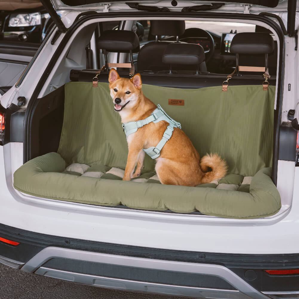 Dog Car Seat – Comfortable with Safety Bolster and Checkerboard Pattern