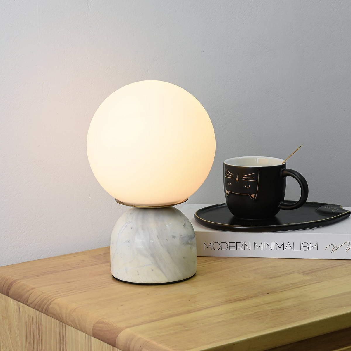 Marble Table Lamp – Timeless Design with Stable Base and Soft Light