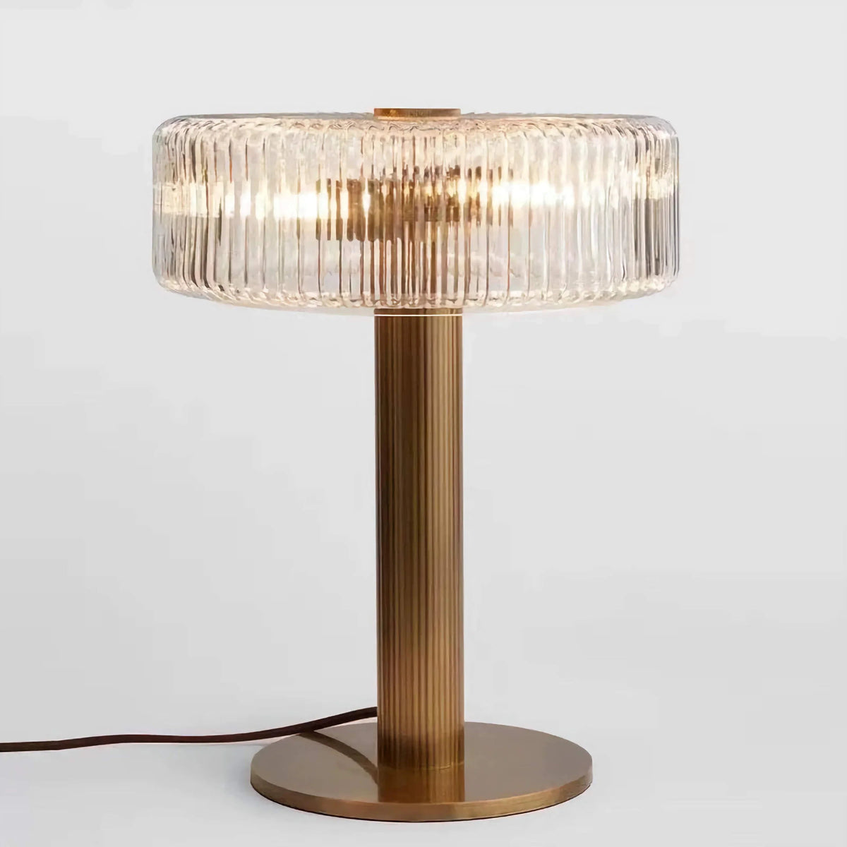 Table Lamp with Hammered Copper Base and Ribbed Glass Shade – Vintage Design, Dimmable