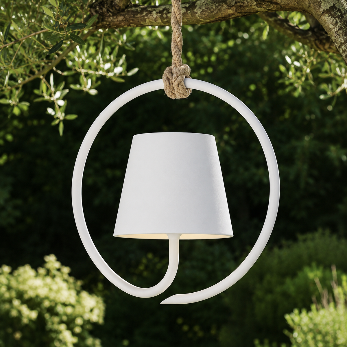 Outdoor Rechargeable Pendant Light