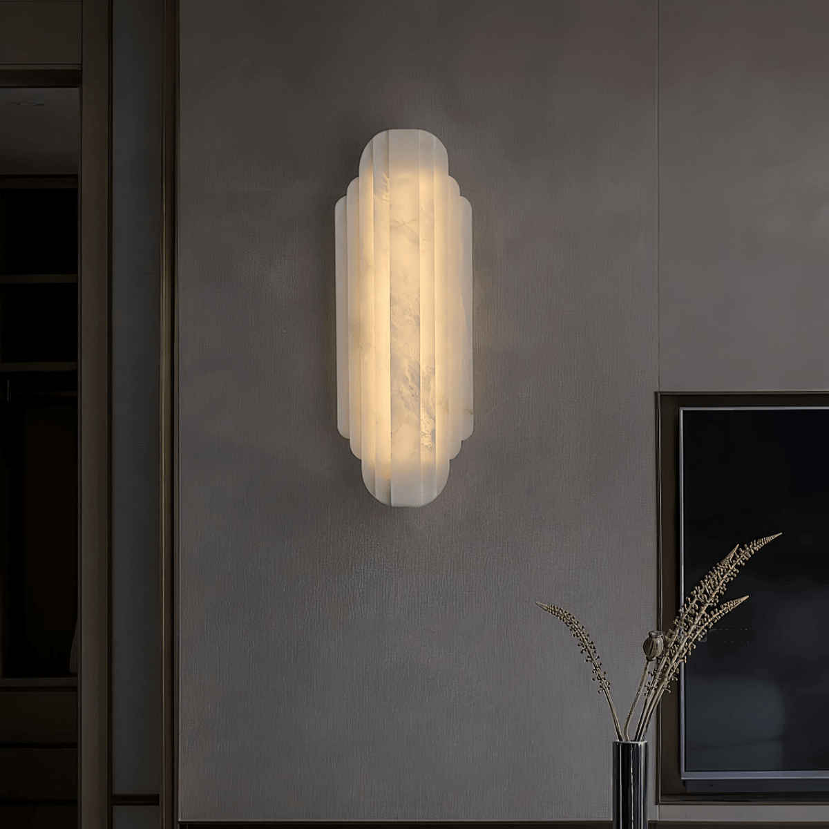Dimmable Alabaster Wall Light with Metal Base – Ideal for Living Rooms and Hallways