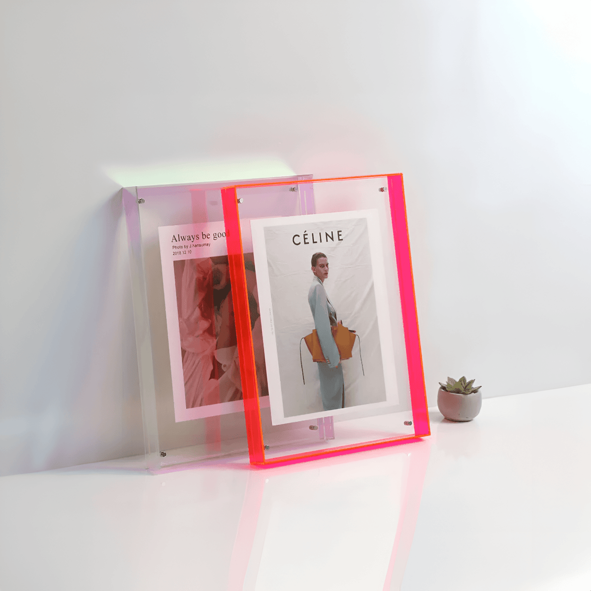 Clear Photo Frame – Modern Minimalist Design for Flexible Use