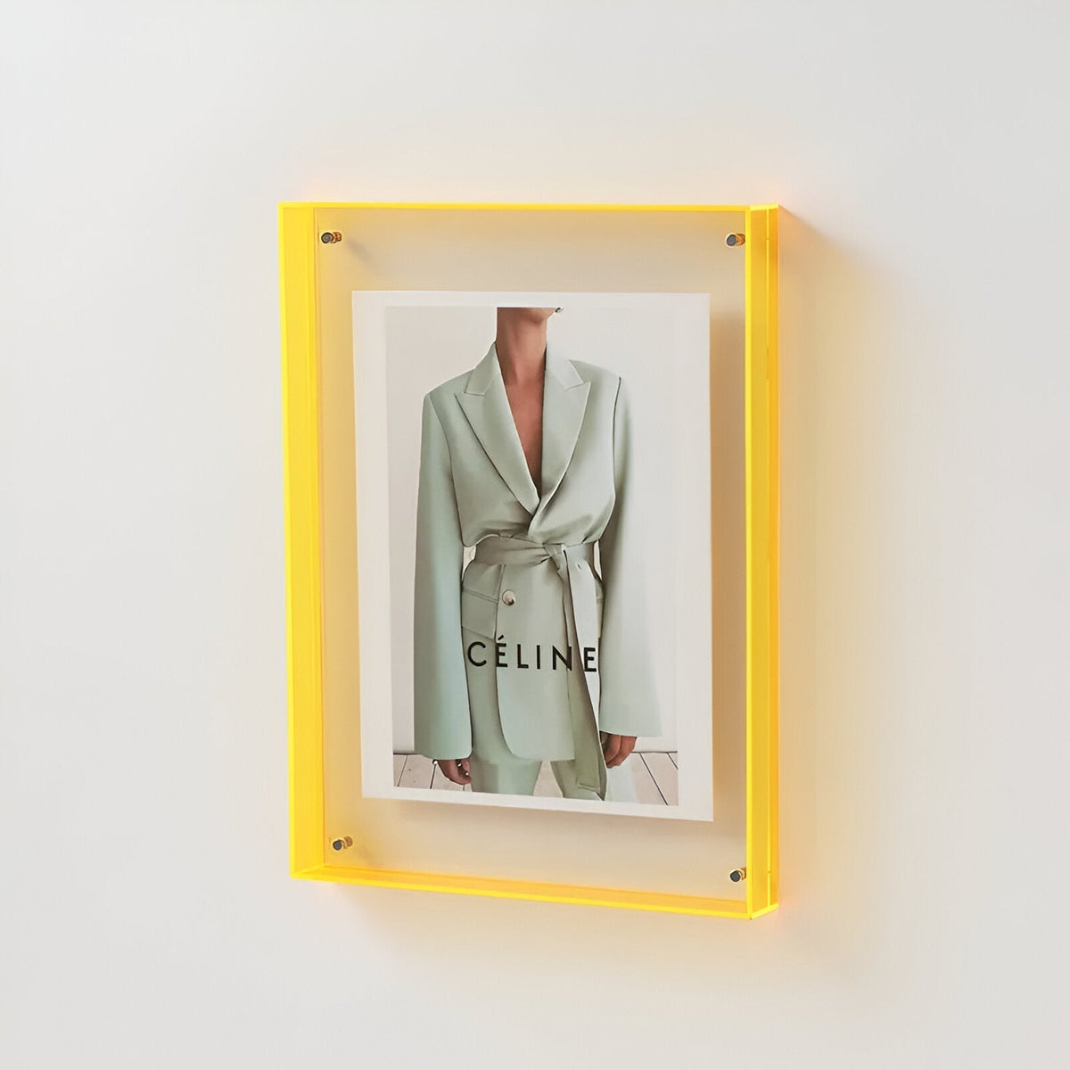 Clear Photo Frame – Modern Minimalist Design for Flexible Use