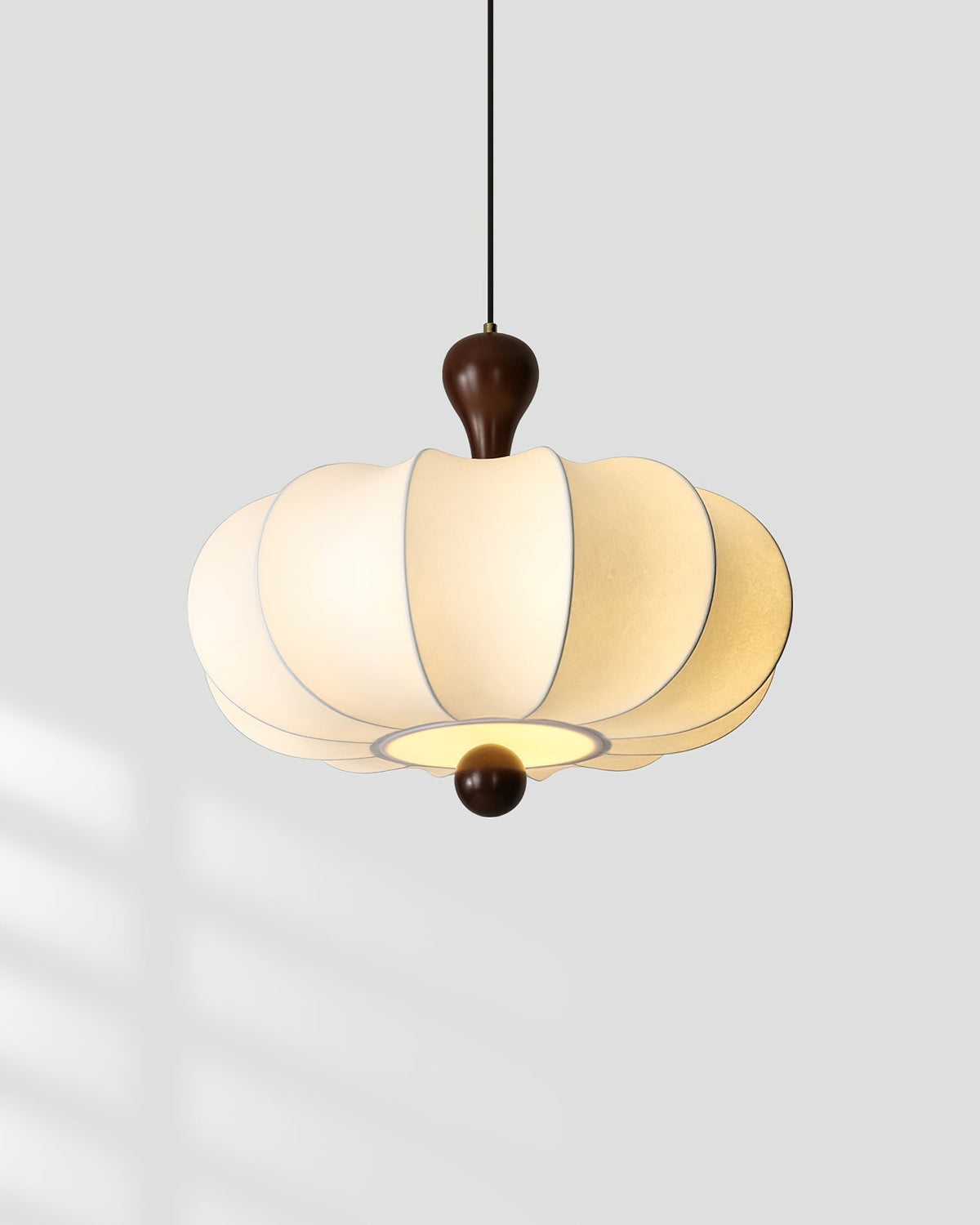 Japandi Dining Pendant Light – Organic Design with Walnut Wood Details