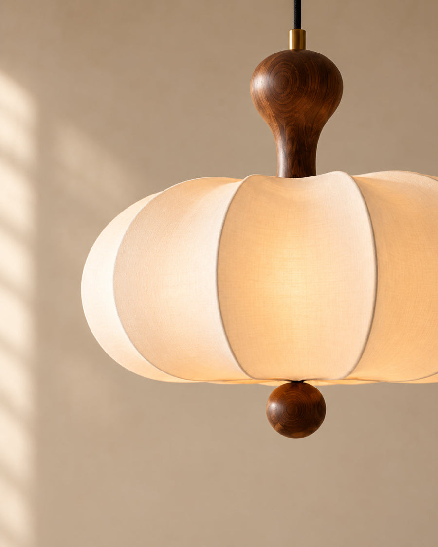 Japandi Dining Pendant Light – Organic Design with Walnut Wood Details