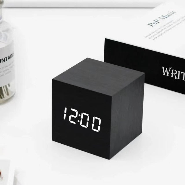 LED Light Alarm Clock – Minimalist Design with Sound Activation