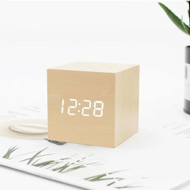 LED Light Alarm Clock – Minimalist Design with Sound Activation