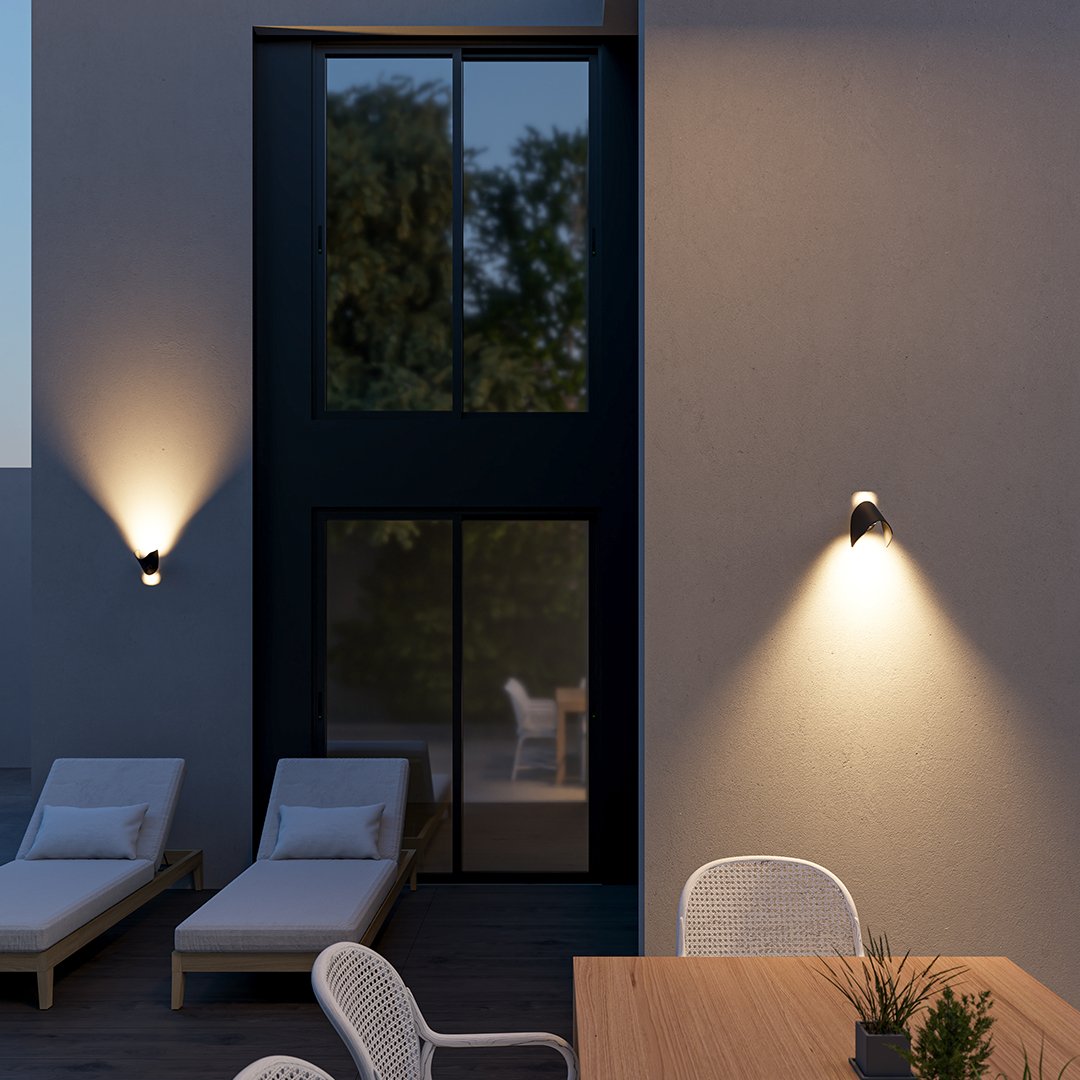 Minimalist Metal Wall Light – Elegant Up & Down Light for Indoor and Outdoor Spaces