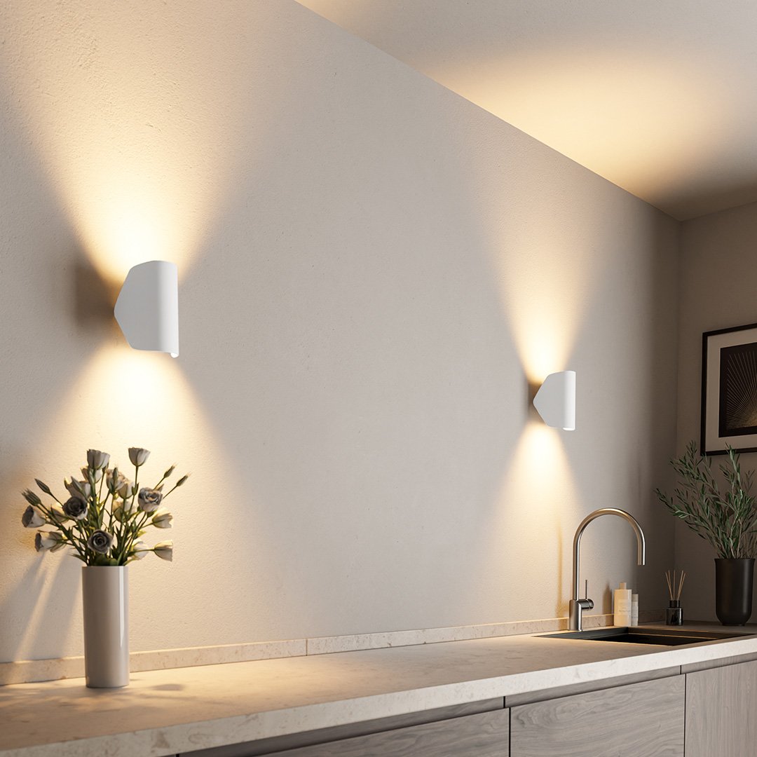 Minimalist Metal Wall Light – Elegant Up & Down Light for Indoor and Outdoor Spaces