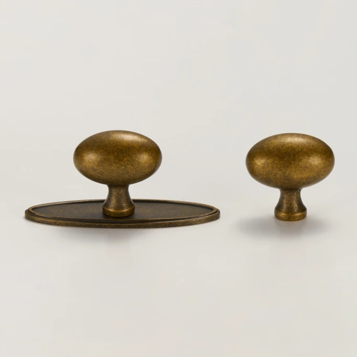 Antique Brass Furniture Knob – Solid Construction with Vintage Finish