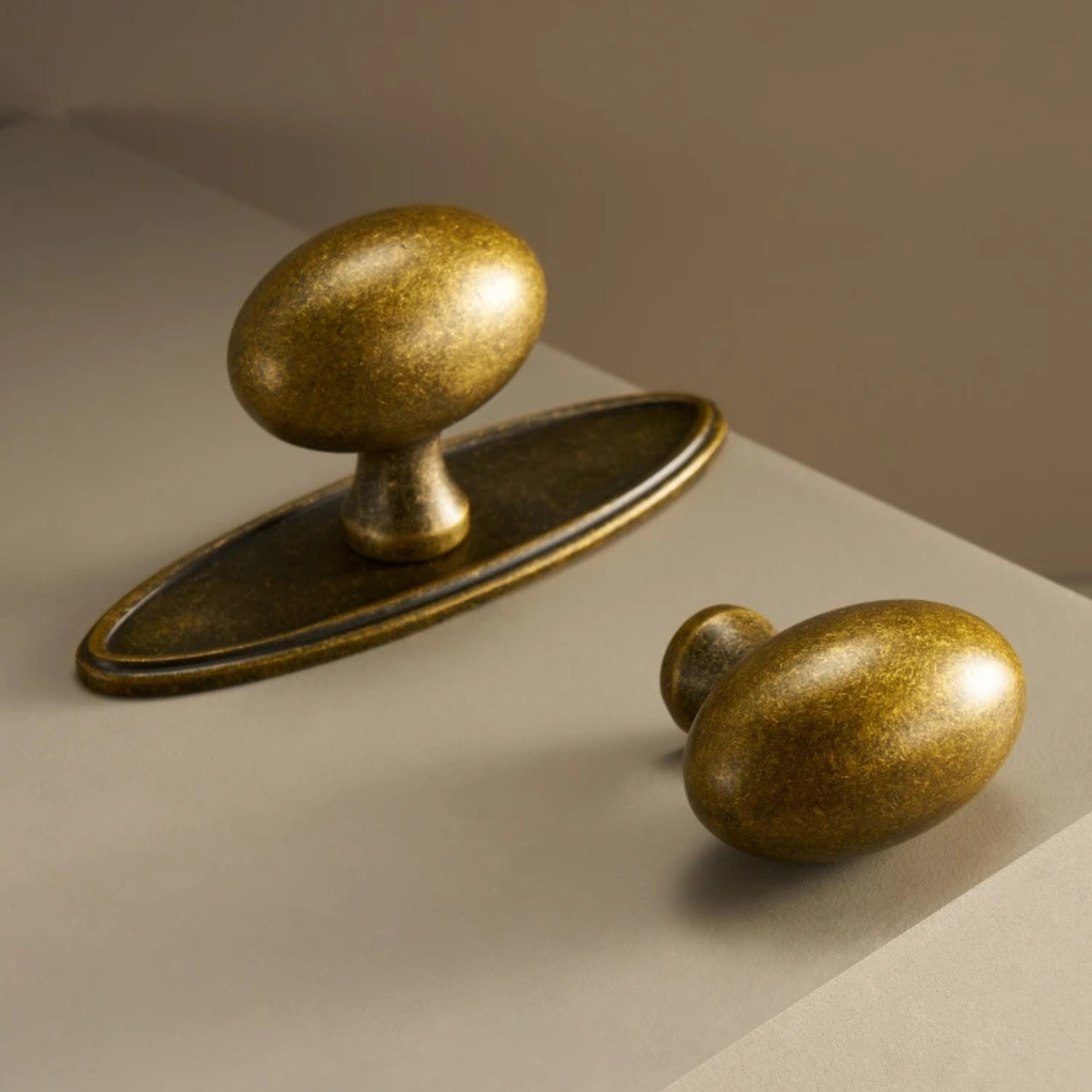 Antique Brass Furniture Knob – Solid Construction with Vintage Finish