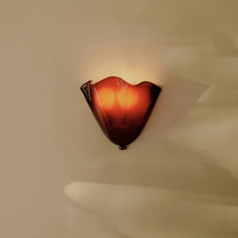 Retro Colored Glass Wall Light – Shell Design