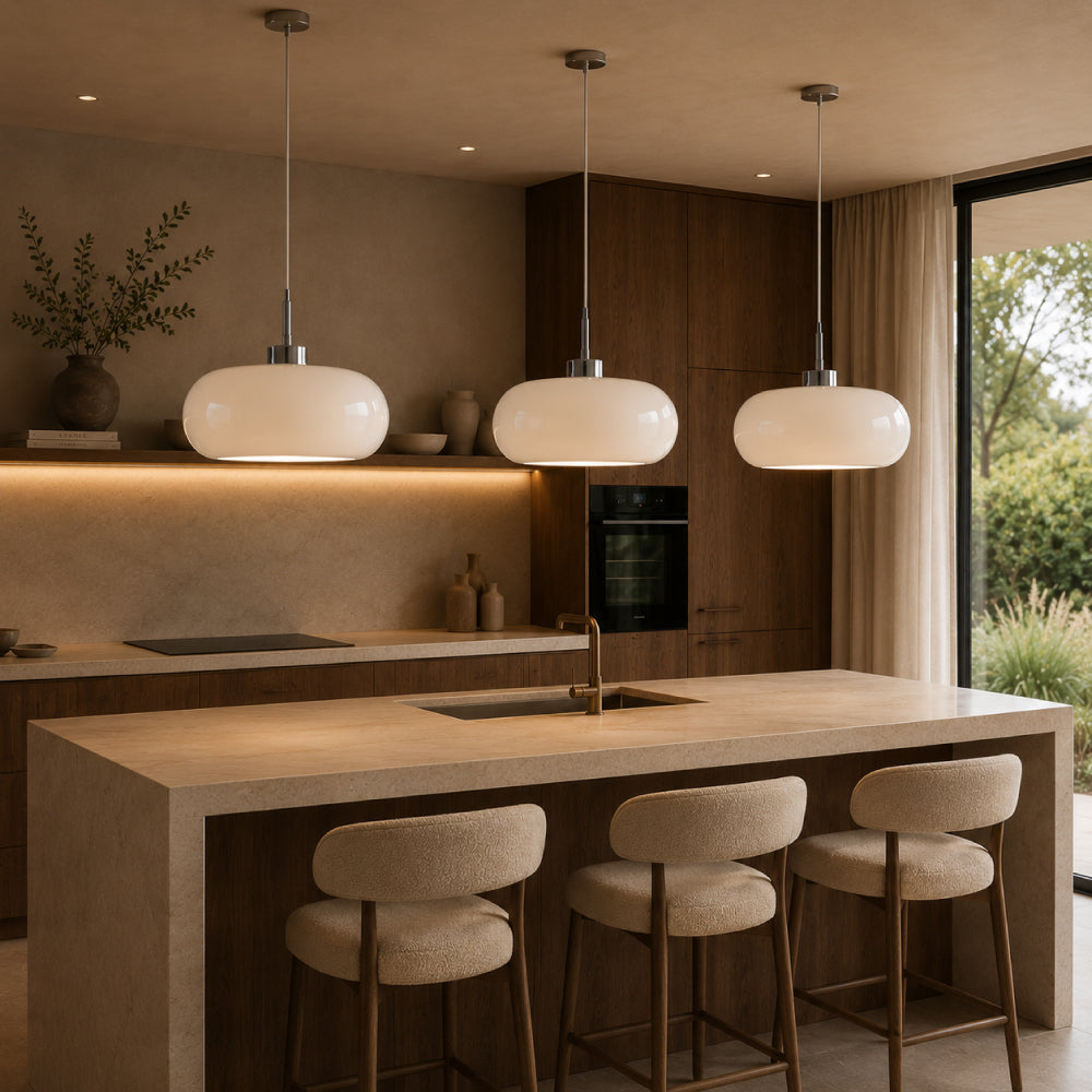 Retro Pendant Light – Elegant Glass Design for the Dining Table
