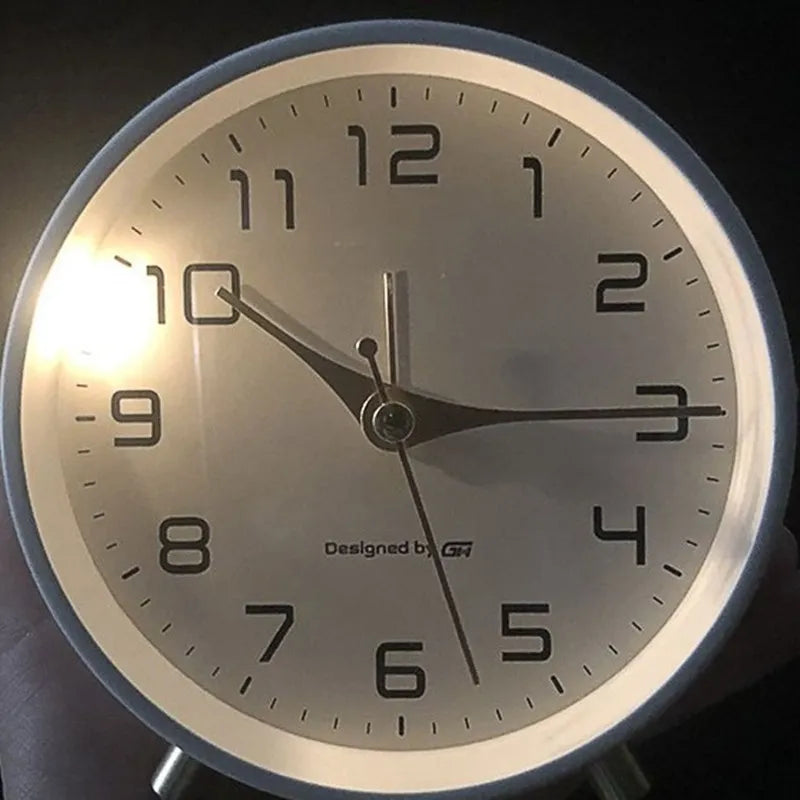 Scandinavian Metal and Glass Table Clock – Silent Seconds, Compact Design