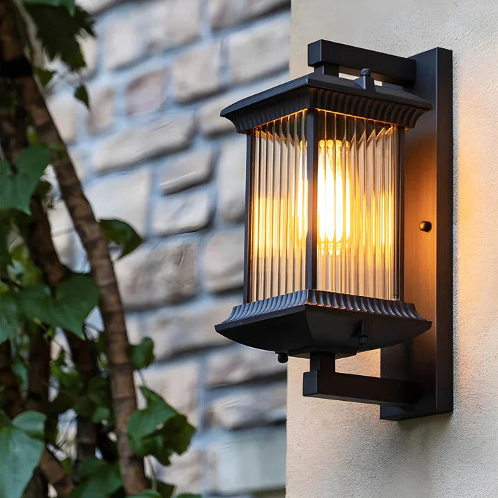 Aluminum and Glass Outdoor Wall Light – Elegant Design