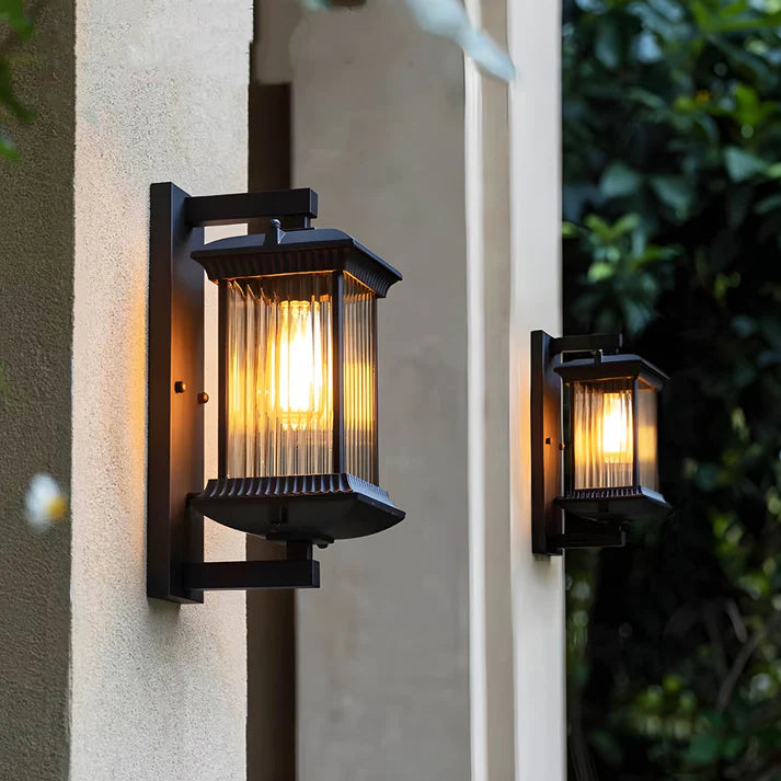 Aluminum and Glass Outdoor Wall Light – Elegant Design