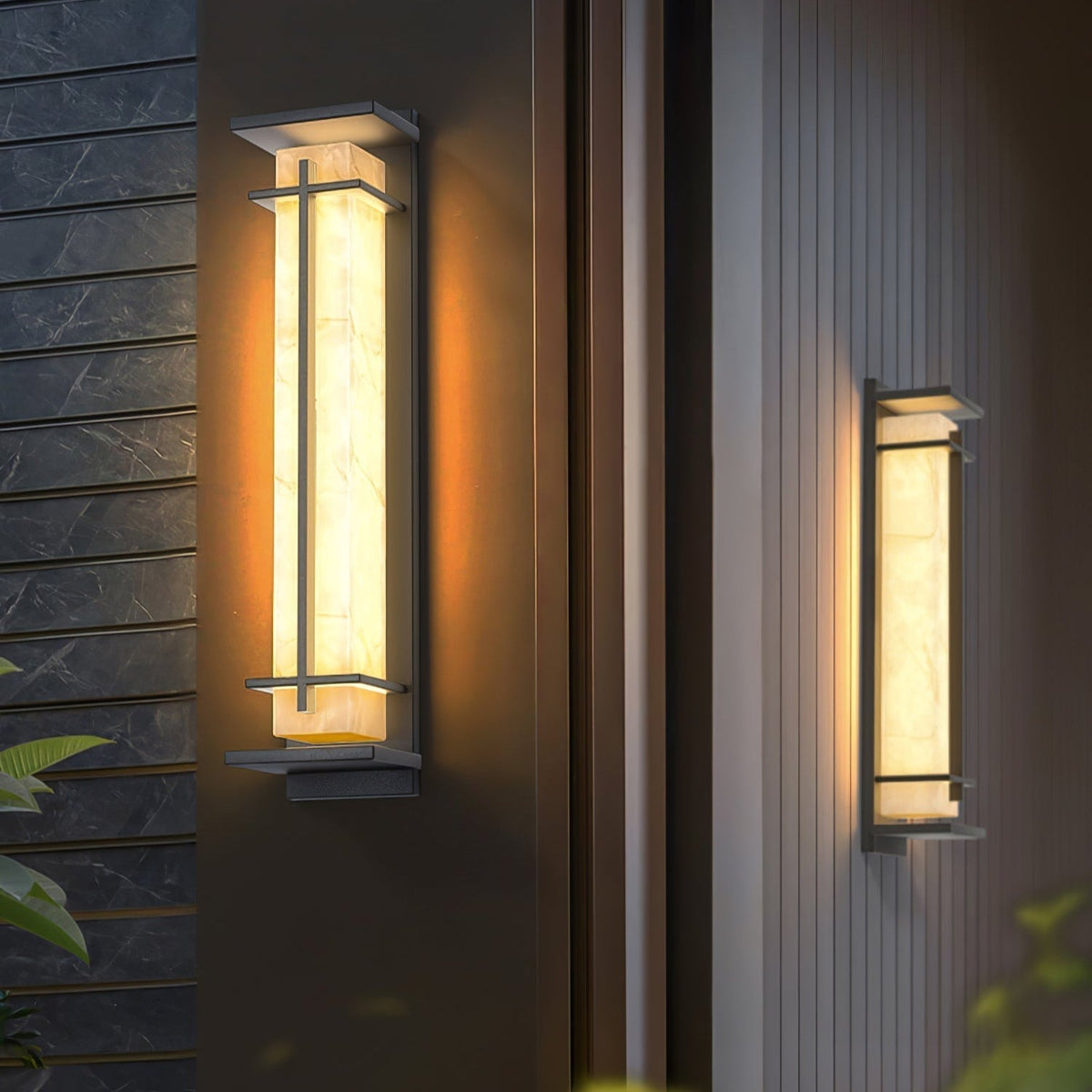 Stainless Steel Outdoor Wall Light – Waterproof Design with Frosted Diffuser