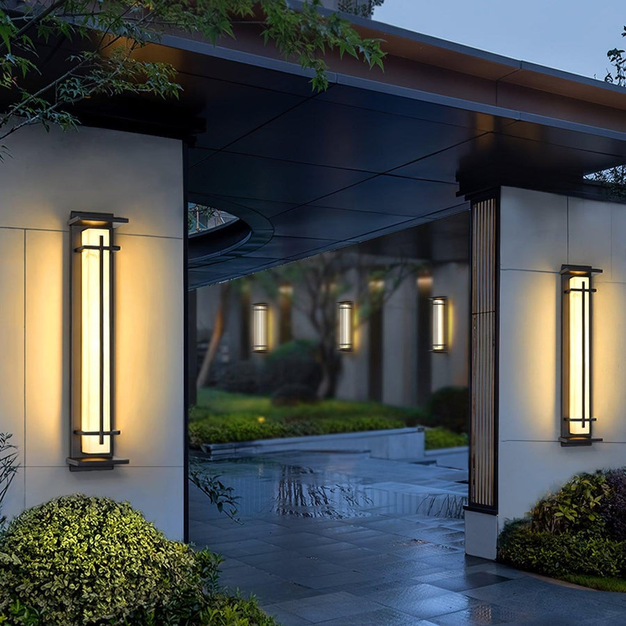 Stainless Steel Outdoor Wall Light – Waterproof Design with Frosted Diffuser