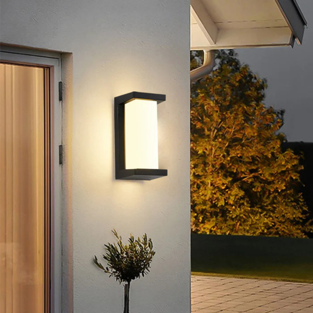 Outdoor Sensor Wall Light – Energy-Efficient LED and Weatherproof Design