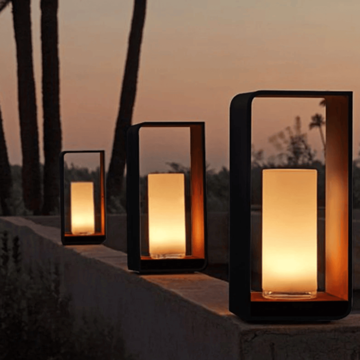 Aluminum Outdoor Light – Solar-Powered Lawn Lamp for Garden Lighting