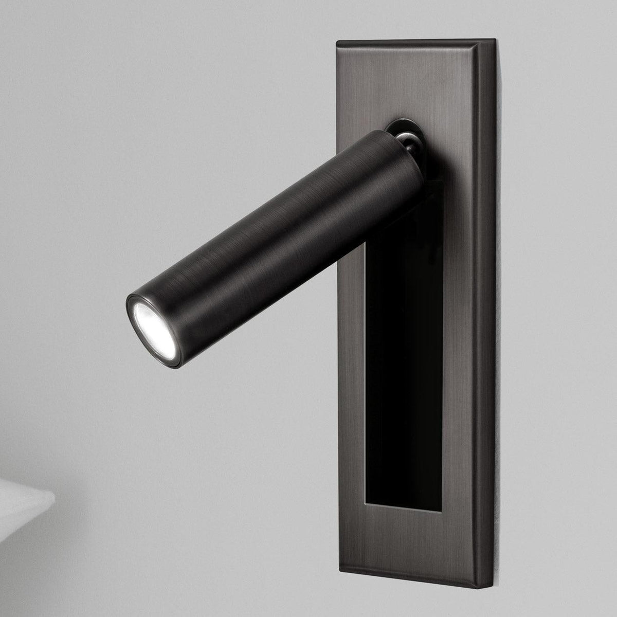 Bedroom Wall Light – Slim Design with Adjustable Lighting