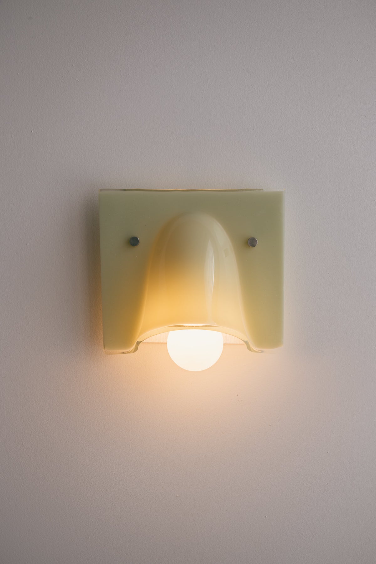 Colored Glass Wall Light – Bell-Shaped Shade with Brass Details