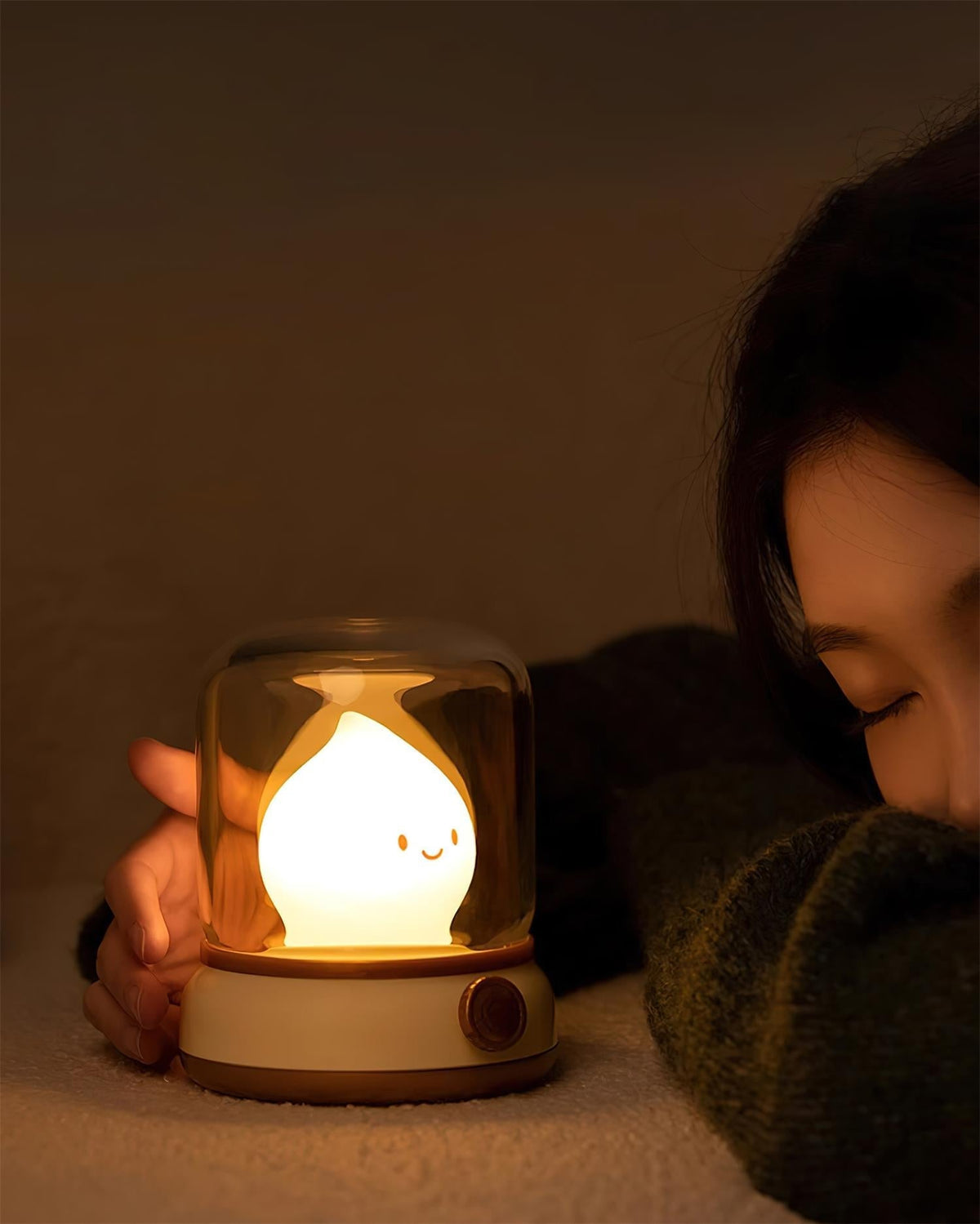 LED Bedside Lamp with Flame Effect – Touch Control and USB-C Charging