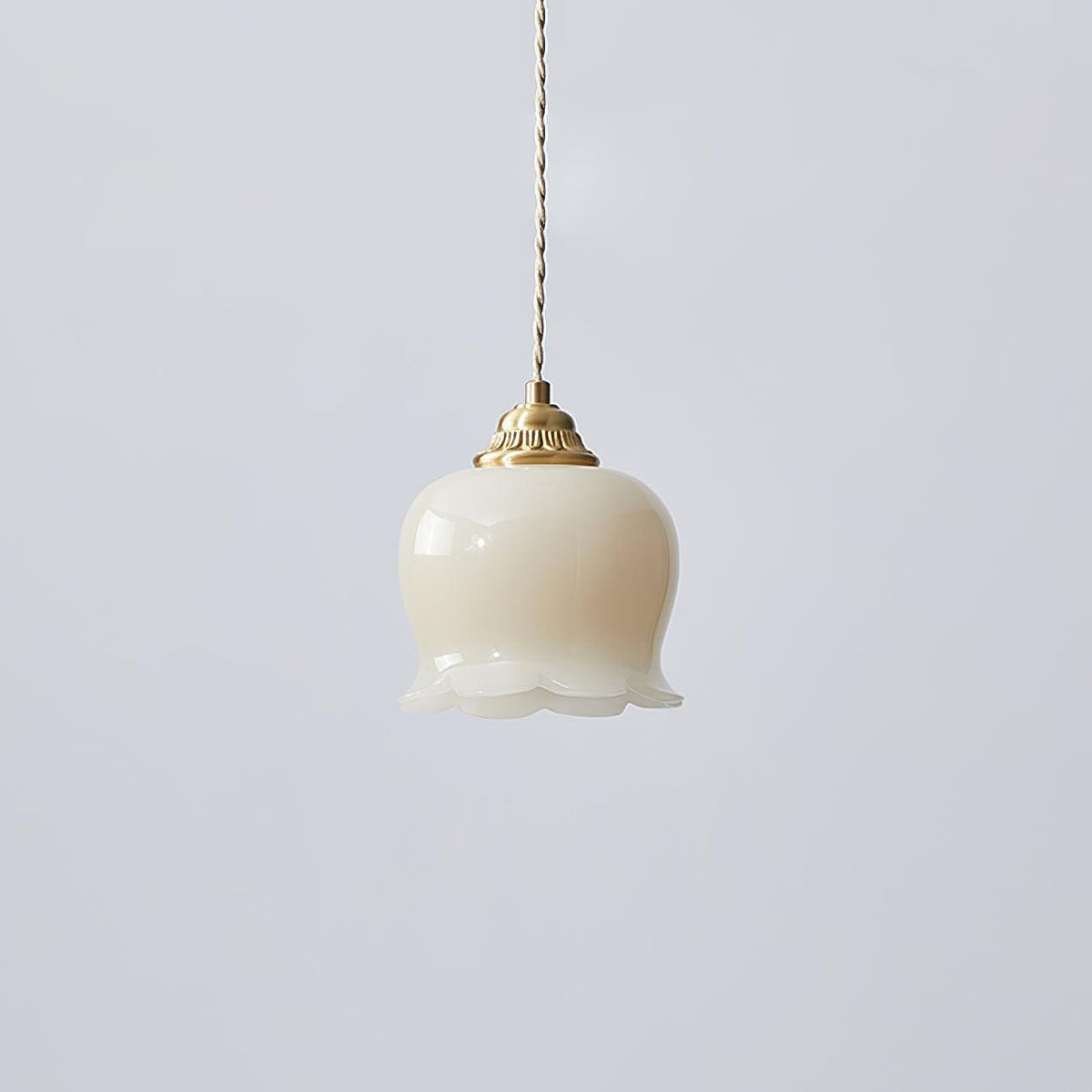 Floral Pendant Light – Compact Design with Soft Light